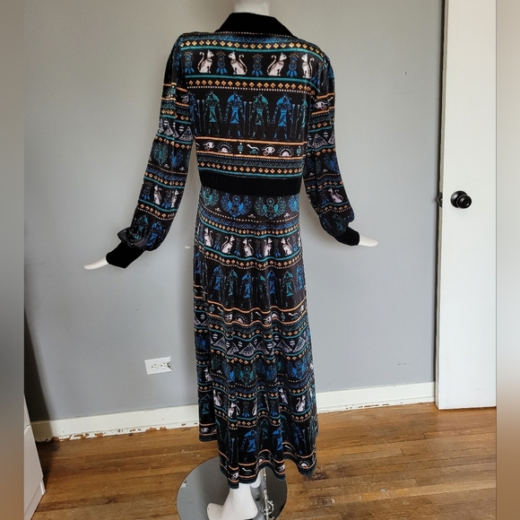 Blackmilk Ancient Egypt Velvet Maxi Jacket, BNWT, Size L - Picture 4 of 8